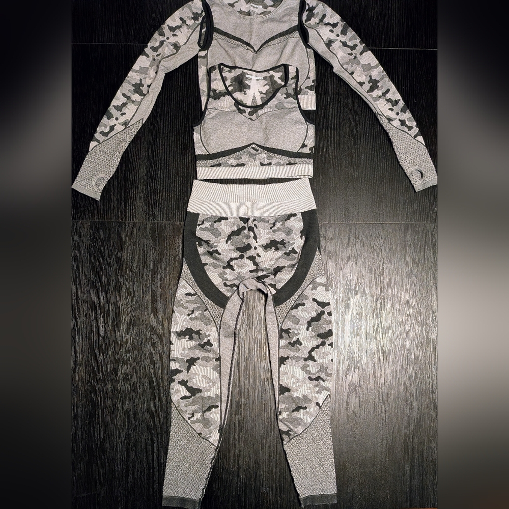 FashionNova Gray Camo Set